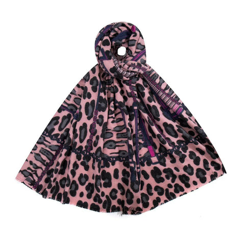 Schal Leopard mit Motiven.