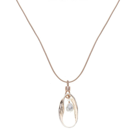 Halskette-Perle im drehendes oval